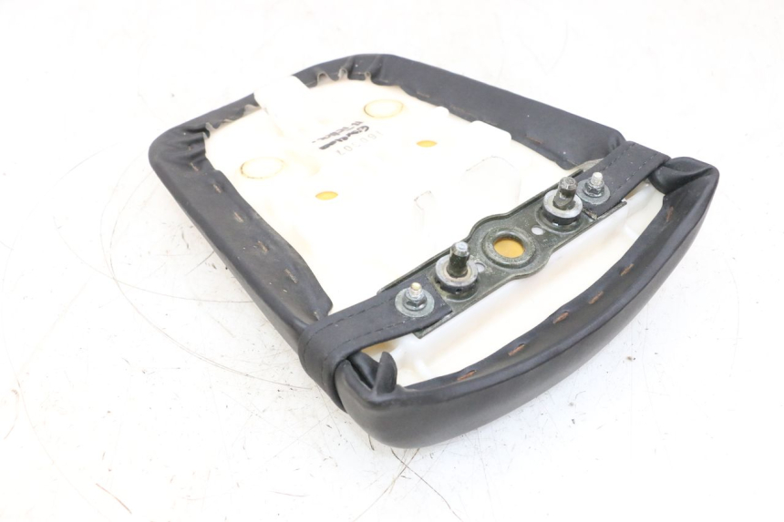 photo de ASIENTO TRASERO SUZUKI GSXR GSX-R 1000 (2003 - 2004) - Zoom estado de uso