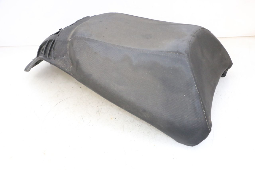 photo de ASIENTO TRASERO JM MOTORS GTS 125 (2015 - 2019) - Detalles de los puntos de fijación