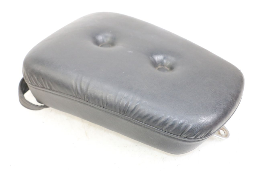 photo de ASIENTO TRASERO SUZUKI GZ MARAUDER 125 (1998 - 2004) - Detalles de los puntos de fijación