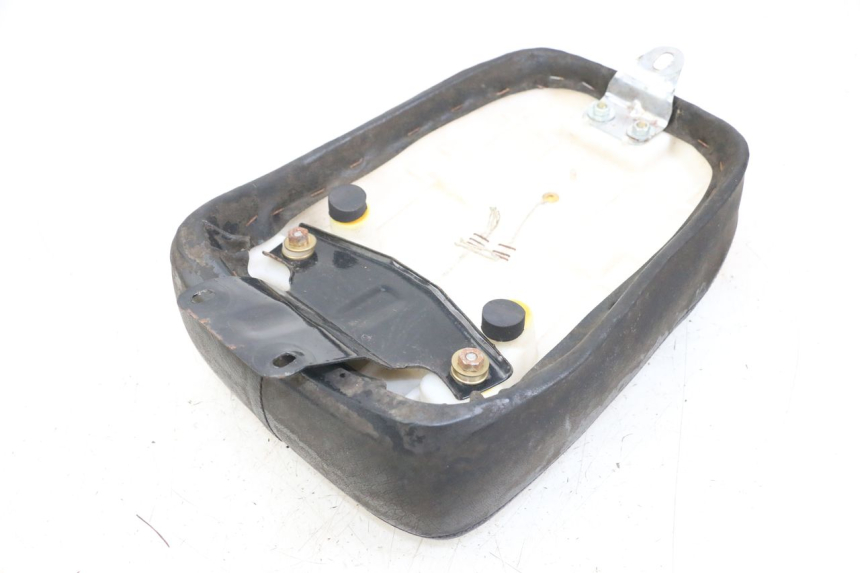 photo de ASIENTO TRASERO JINLUN JL HIGHLANDER 125 (2007 - 2015) - Otra perspectiva