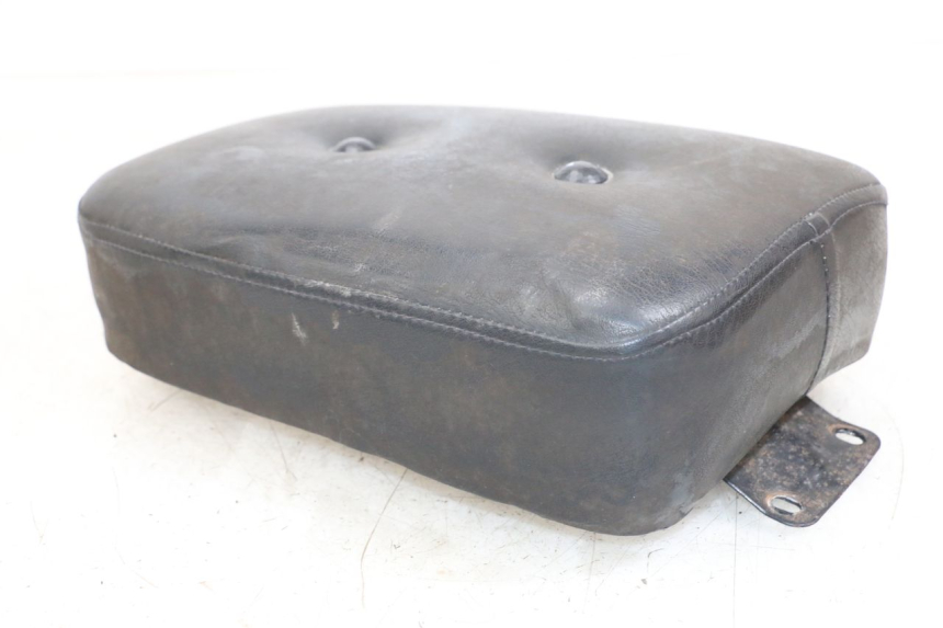 photo de ASIENTO TRASERO JINLUN JL HIGHLANDER 125 (2007 - 2015) - Detalles de los puntos de fijación