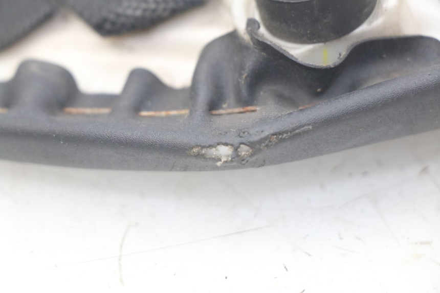 photo de ASIENTO TRASERO YAMAHA MT-07 MT07 ABS 700 (2014 - 2017) - Detalle de la pieza