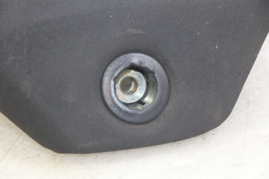 photo de ASIENTO TRASERO YAMAHA MT ABS 125 (2014 - 2018) - Primer plano técnico