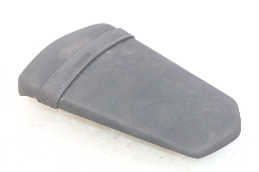 photo de ASIENTO TRASERO YAMAHA MT ABS 125 (2014 - 2018) - Detalles de los puntos de fijación