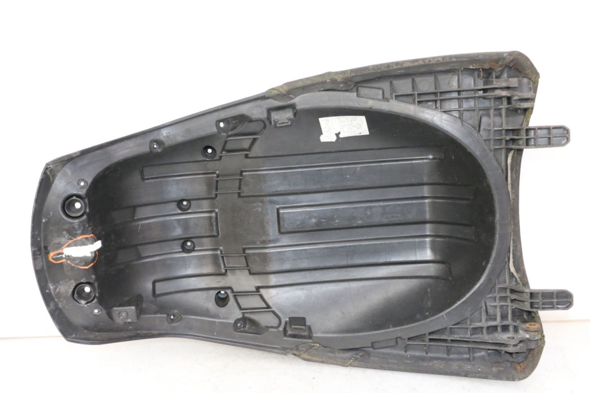 photo de ASIENTO TRASERO PEUGEOT SATELIS 125 (2013 - 2018) - Otra vista del artículo