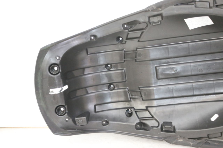 photo de ASIENTO TRASERO PEUGEOT SATELIS 125 (2013 - 2018) - Otra perspectiva