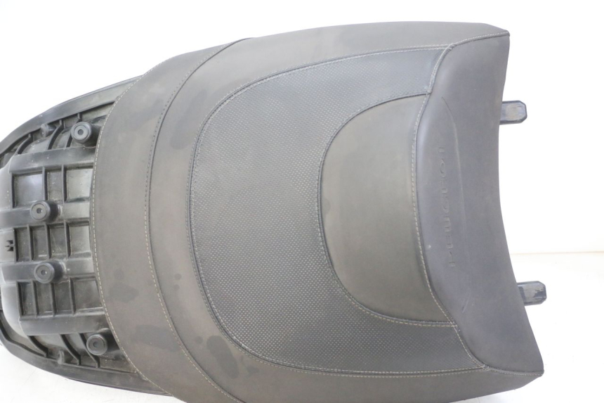 photo de ASIENTO TRASERO PEUGEOT SATELIS 125 (2013 - 2018) - Recambio usado revisado
