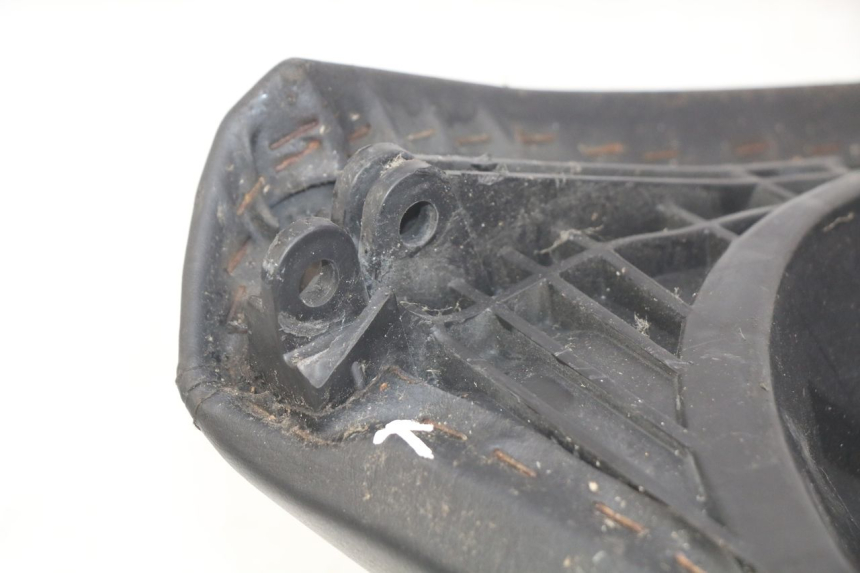 photo de ASIENTO TRASERO PEUGEOT SATELIS 125 (2010 - 2012) - Primer plano técnico