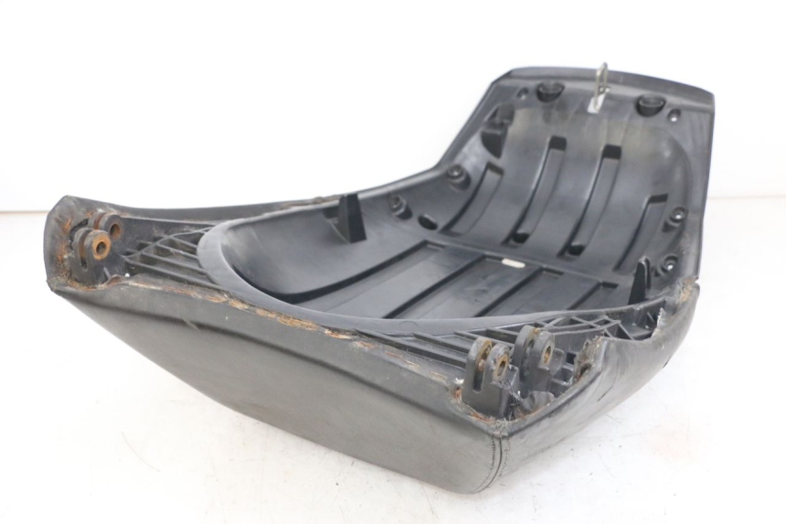 photo de ASIENTO TRASERO PEUGEOT SATELIS 125 (2010 - 2012) - Zoom estado de uso