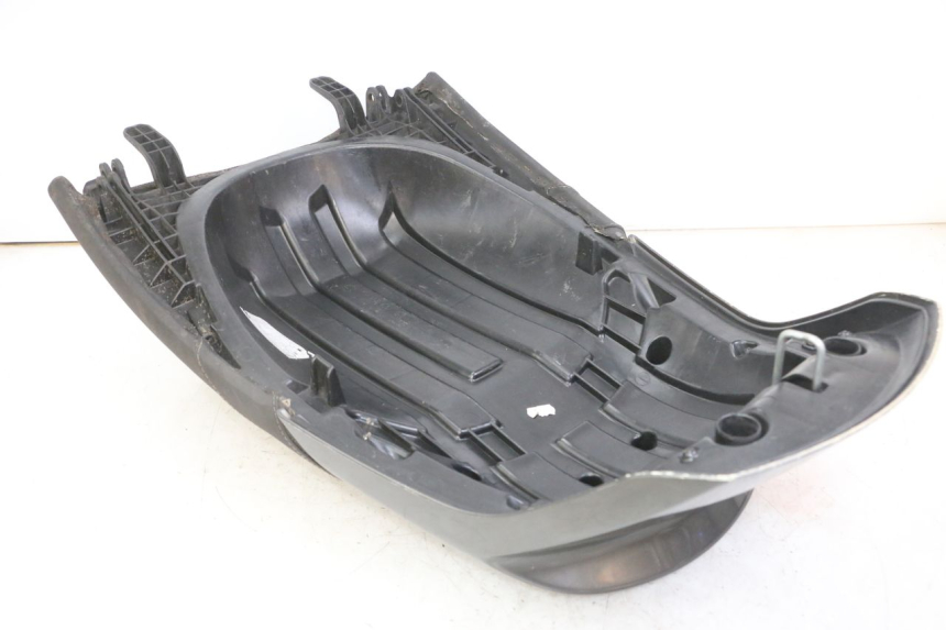 photo de ASIENTO TRASERO PEUGEOT SATELIS 125 (2013 - 2018) - Zoom estado de uso
