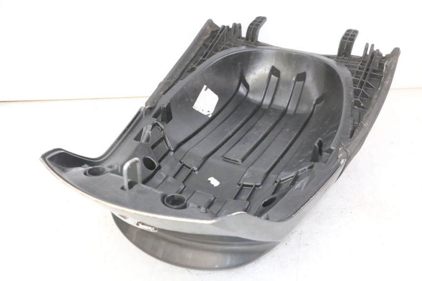 photo de ASIENTO TRASERO PEUGEOT SATELIS 125 (2013 - 2018) - Otra perspectiva