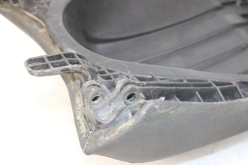 photo de ASIENTO TRASERO PEUGEOT SATELIS 125 (2013 - 2018) - Zoom estado de uso