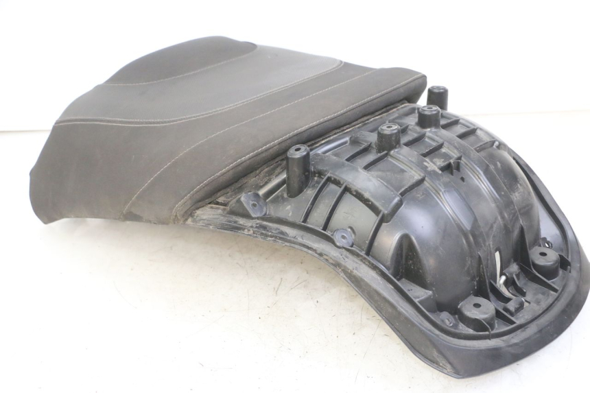 photo de ASIENTO TRASERO PEUGEOT SATELIS 125 (2013 - 2018) - Recambio usado revisado