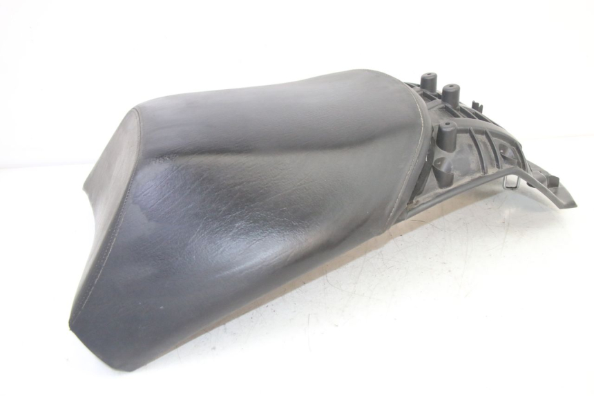 photo de ASIENTO TRASERO PEUGEOT SATELIS 250 (2006 - 2012) - Otra perspectiva