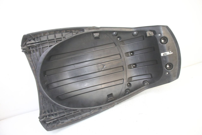 photo de ASIENTO TRASERO PEUGEOT SATELIS 250 (2006 - 2012) - Vista general del producto