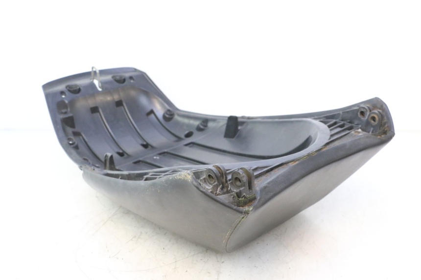 photo de ASIENTO TRASERO PEUGEOT SATELIS 125 (2006 - 2009) - Zoom estado de uso