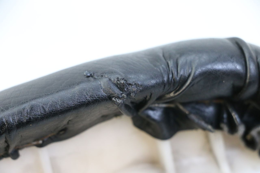 photo de ASIENTO TRASERO SUZUKI SV S 650 (1999 - 2002) - Primer plano técnico