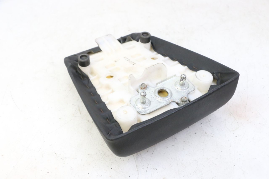 photo de ASIENTO TRASERO SUZUKI SV S 650 (2003 - 2009) - Detalle de la pieza