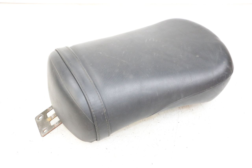 photo de ASIENTO TRASERO SUZUKI VL INTRUDER 125 (2004 - 2007) - Características distintivas