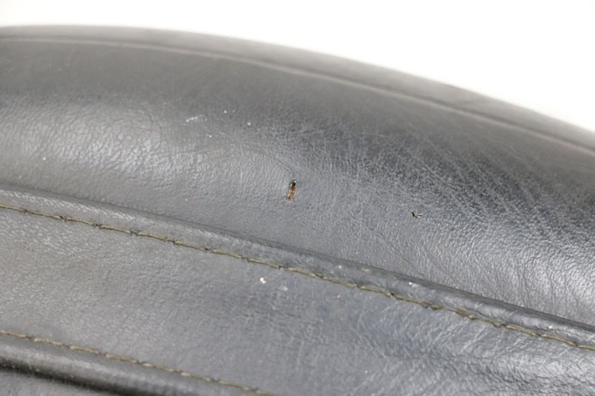 photo de ASIENTO TRASERO SUZUKI VL INTRUDER 125 (2004 - 2007) - Primer plano técnico