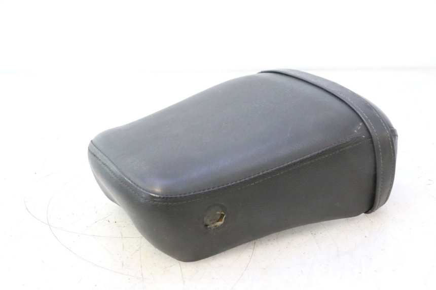 photo de ASIENTO TRASERO YAMAHA XV VIRAGO 535 (1988 - 2004) - Detalles de los puntos de fijación