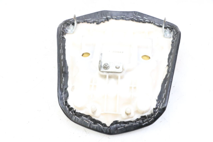 photo de ASIENTO TRASERO YAMAHA FZ1 FAZER 1000 (2007 - 2009) - Otra perspectiva