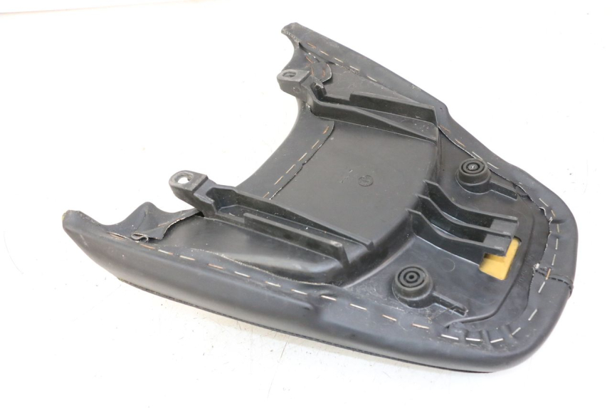 photo de ASIENTO TRASERO YAMAHA YP MAJESTY 125 (2007 - 2010) - Zoom estado de uso
