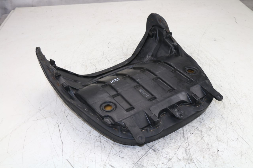 photo de ASIENTO TRASERO YAMAHA YP MAJESTY ABS 400 (2007 - 2009) - Características distintivas