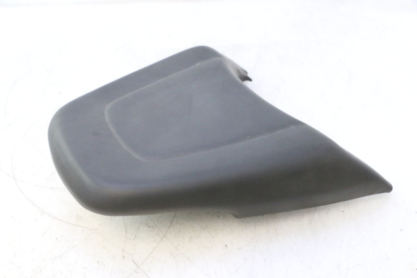 photo de ASIENTO TRASERO YAMAHA YP MAJESTY 125 (2002 - 2006) - Detalles de los puntos de fijación