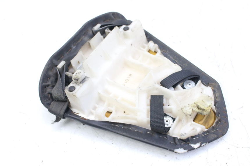 photo de ASIENTO TRASERO YAMAHA YZF R1 1000 (2007 - 2008) - Zoom estado de uso