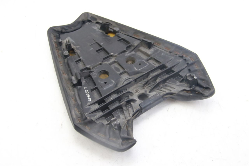 photo de ASIENTO TRASERO KAWASAKI Z ABS 1000 (2014 - 2020) - Primer plano técnico