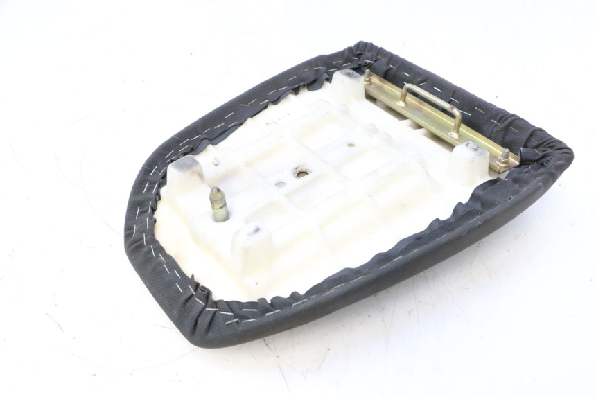 photo de ASIENTO TRASERO KAWASAKI ZX-6R ZX6R 600 (1995 - 1997) - Zoom estado de uso