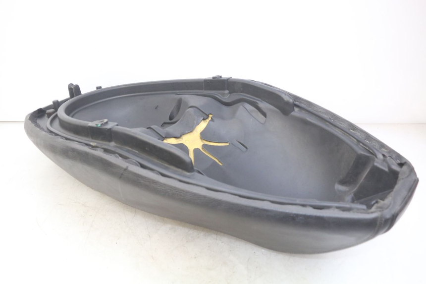 photo de ASIENTO APRILIA ATLANTIC 125 (2003 - 2009) - Características distintivas