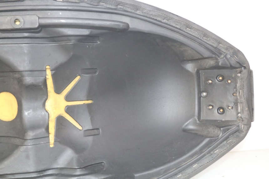 photo de ASIENTO APRILIA ATLANTIC 125 (2003 - 2009) - Primer plano de alta resolución