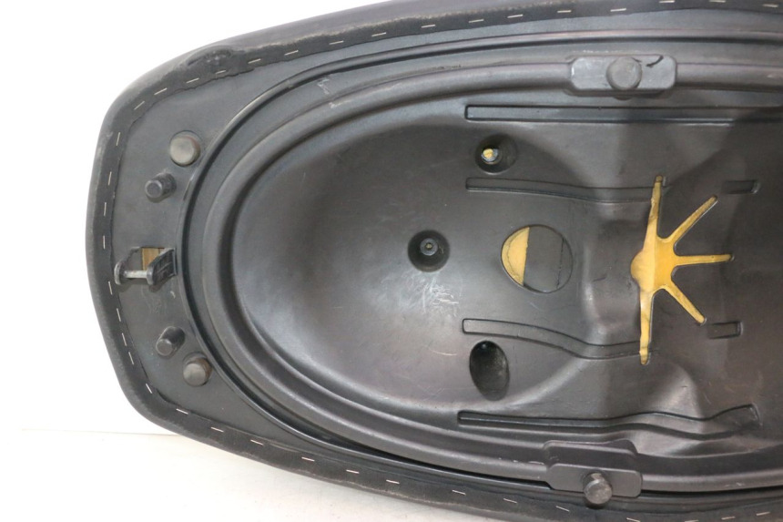 photo de ASIENTO APRILIA ATLANTIC S 125 (2010 - 2013) - Foto de producto adicional