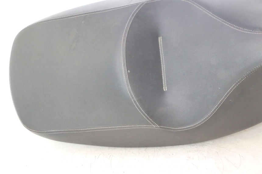 photo de ASIENTO APRILIA ATLANTIC S 125 (2010 - 2013) - Zoom estado de uso