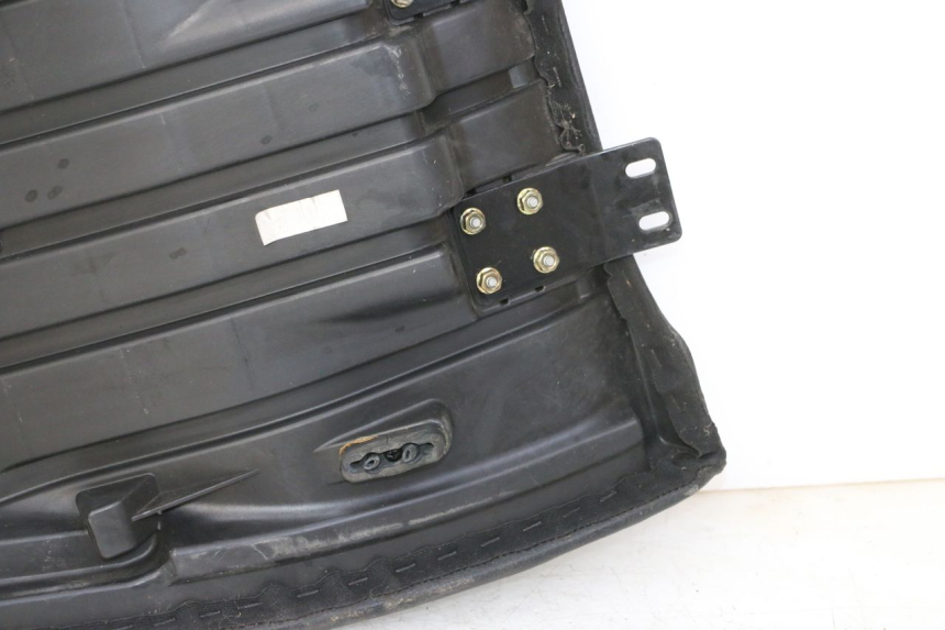 photo de ASIENTO DELANTERO QUADRO 4 4D 350 (2015 - 2018) - Vista general del producto