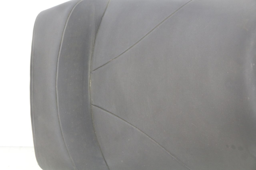 photo de ASIENTO DELANTERO YAMAHA FJR ABS 1300 (2016 - 2020) - Estado de la superficie y material