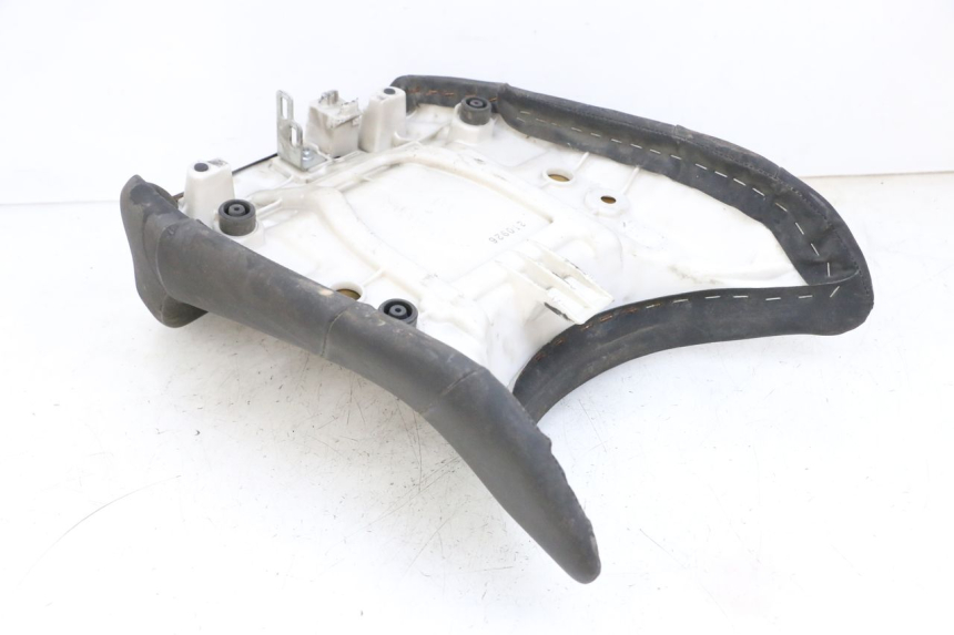 photo de ASIENTO DELANTERO YAMAHA FJR ABS 1300 (2006 - 2012) - Detalle de la pieza