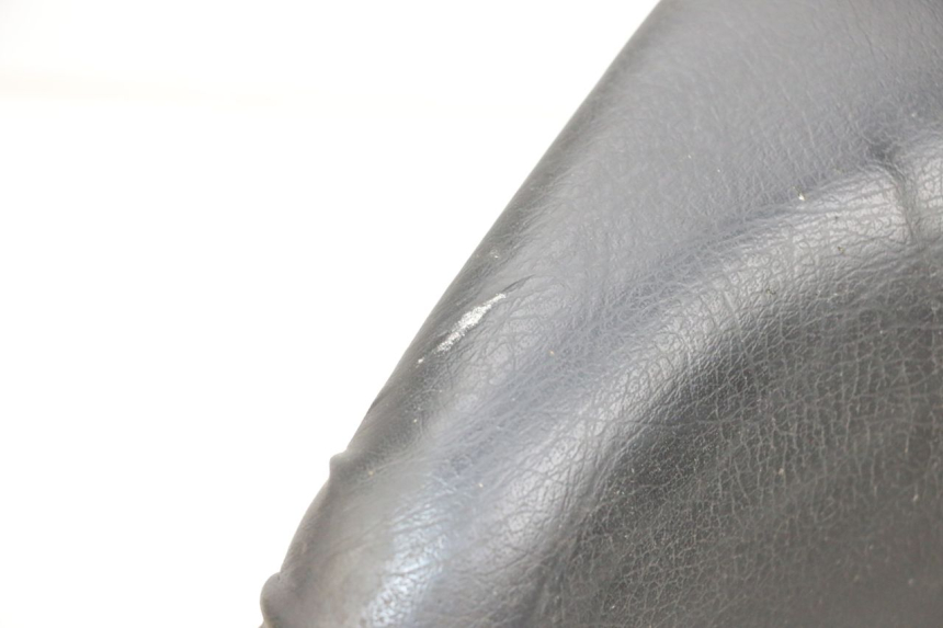 photo de ASIENTO DELANTERO KAWASAKI GPX R WARBIRD 600 (1988 - 1993) - Detalles de los puntos de fijación