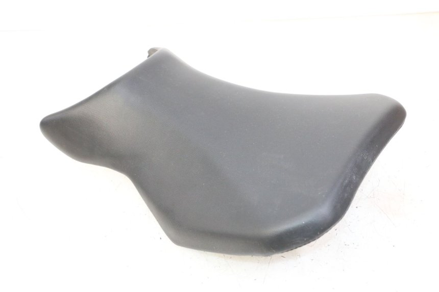 photo de ASIENTO DELANTERO SUZUKI GSR 750 (2011 - 2017) - Estado de la superficie y material
