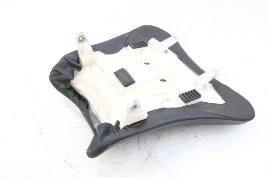 photo de ASIENTO DELANTERO SUZUKI GSXR GSX-R 1000 (2003 - 2004) - Primer plano técnico