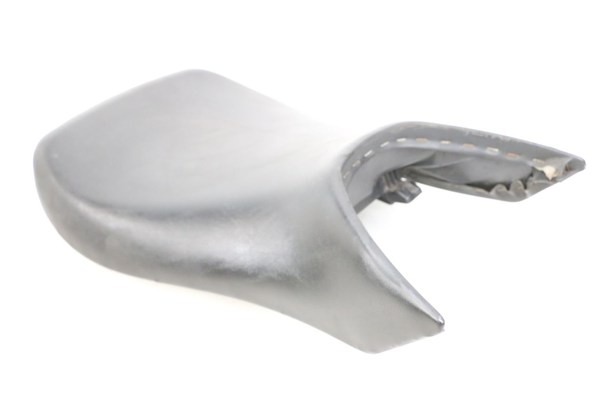 photo de ASIENTO DELANTERO HYOSUNG GTR 125 (2006 - 2008) - Detalles de los puntos de fijación