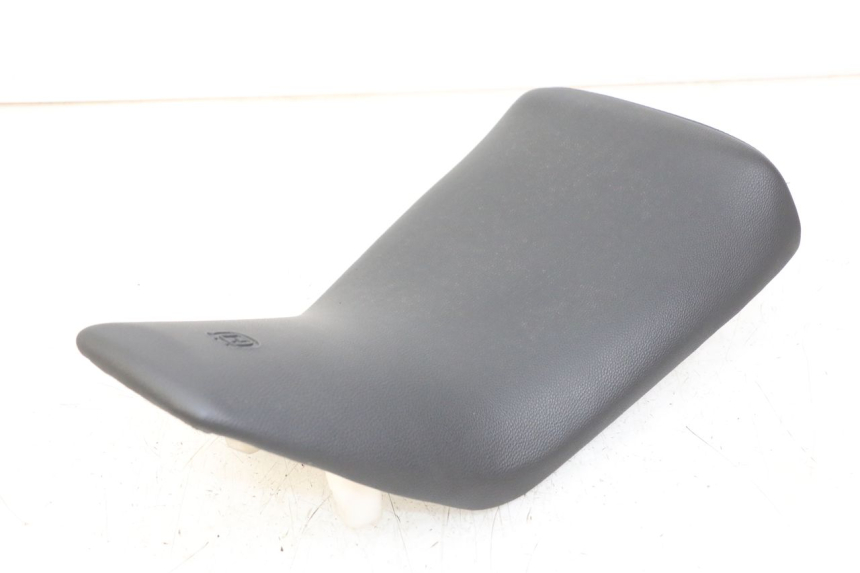 photo de ASIENTO DELANTERO HUSQVARNA SVARTPILEN 401 (2018 - 2023) - Estado de la superficie y material