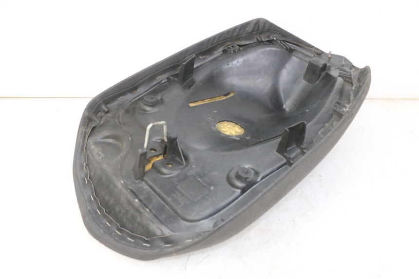 photo de ASIENTO DELANTERO PEUGEOT JET FORCE CARBU 50 (2003 - 2016) - Otra perspectiva