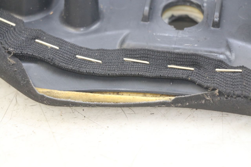 photo de ASIENTO DELANTERO YAMAHA MT ABS 125 (2014 - 2018) - Primer plano técnico