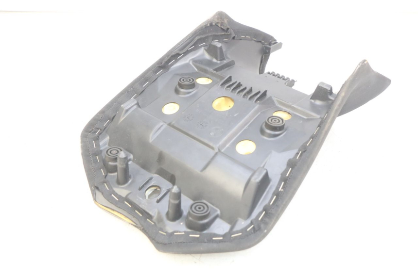 photo de ASIENTO DELANTERO YAMAHA MT ABS 125 (2014 - 2018) - Estado de la superficie y material