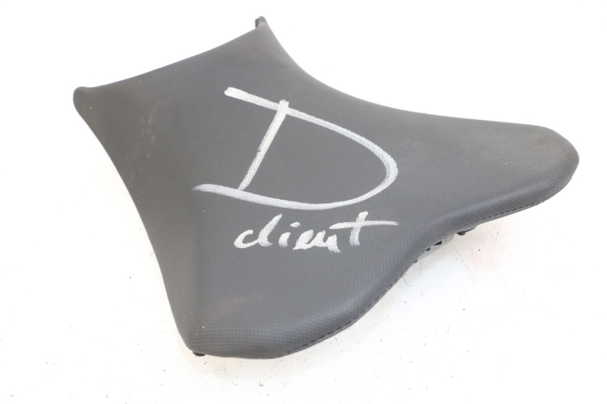 photo de ASIENTO DELANTERO KAWASAKI NINJA 400 (2018 - 2023) - Primer plano técnico