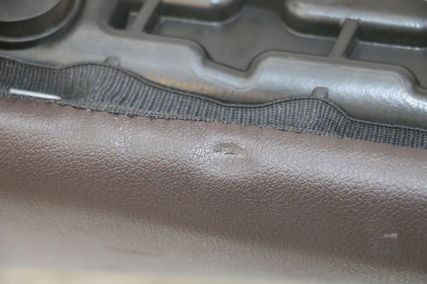 photo de ASIENTO DELANTERO ROYAL ENFIELD HYMALAYAN 410 (2016 - 2023) - Detalle de la pieza