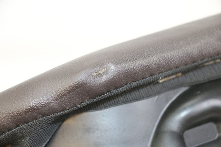 photo de ASIENTO DELANTERO ROYAL ENFIELD HYMALAYAN 410 (2016 - 2023) - Zoom estado de uso